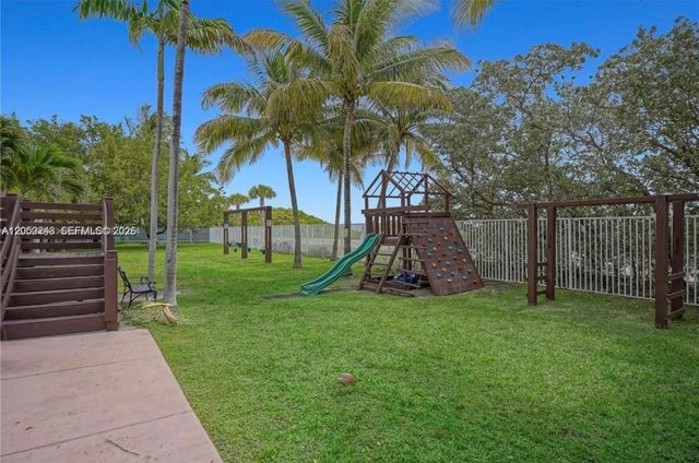 4747 Collins Avenue 708, Miami Beach, FL 33140