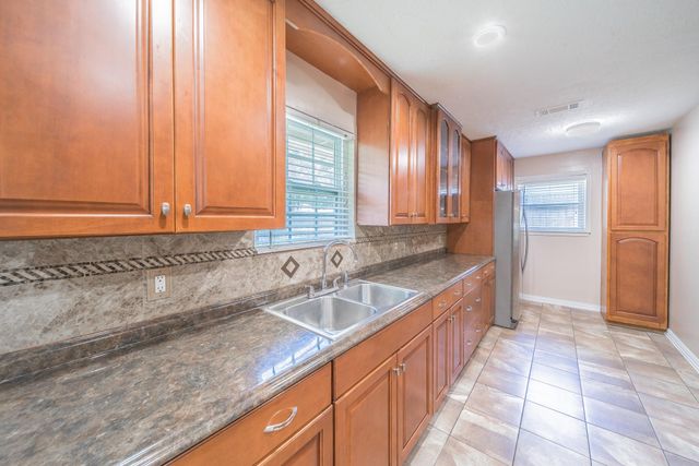 9517 Truscon Drive, Houston, TX 77080