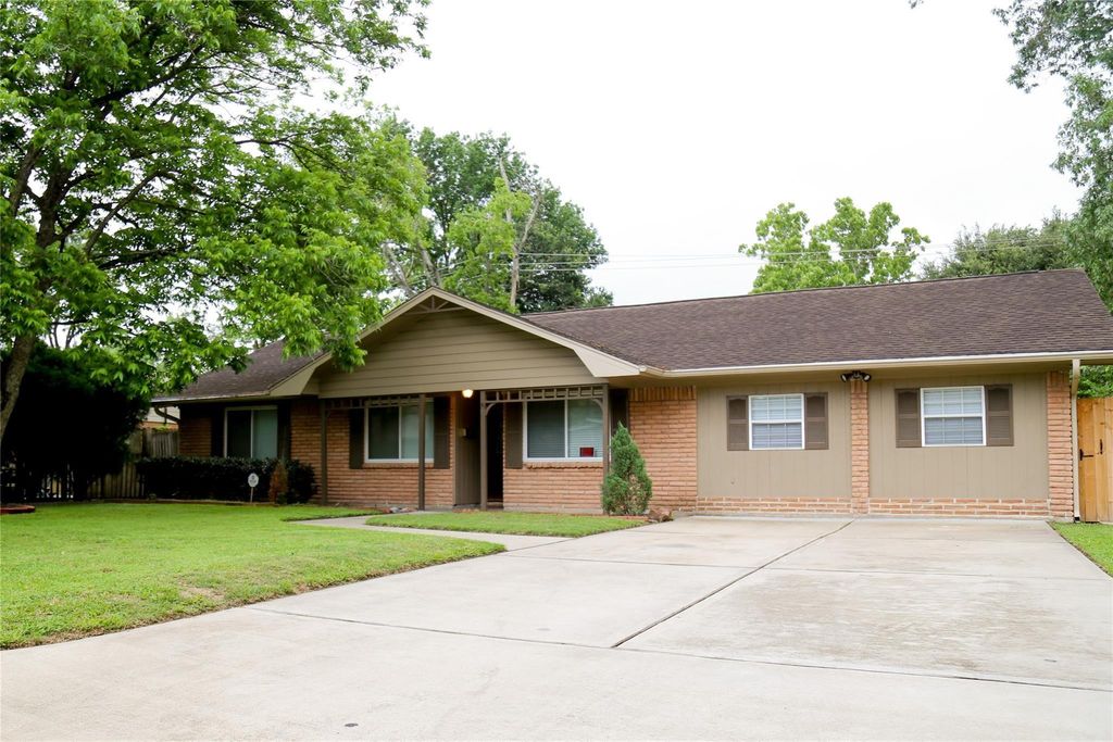 9517 Truscon Drive, Houston, TX 77080