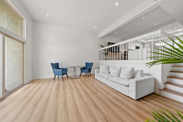 7410 Caminito Carlotta, San Diego, CA 92120