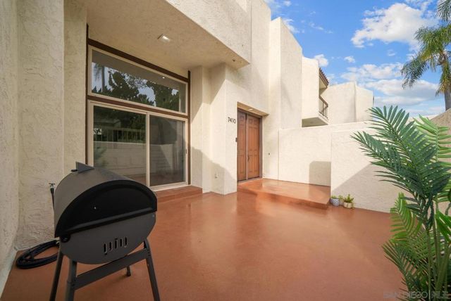 7410 Caminito Carlotta, San Diego, CA 92120