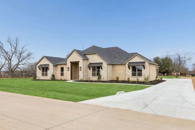 2165 Middlewood Circle, Granbury, TX 76049