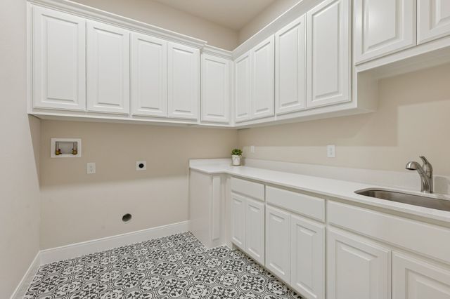 2165 Middlewood Circle, Granbury, TX 76049