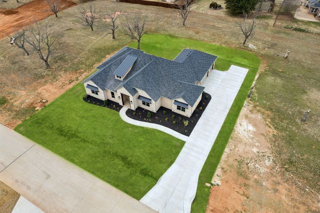 2165 Middlewood Circle, Granbury, TX 76049