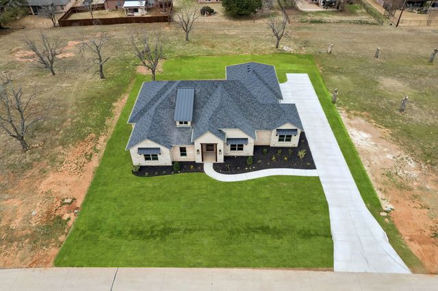 2165 Middlewood Circle, Granbury, TX 76049