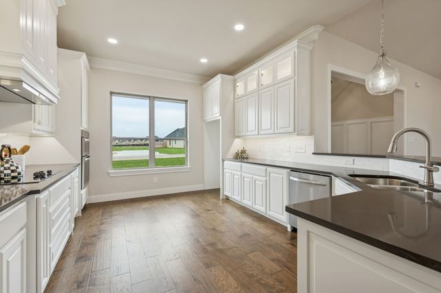 2165 Middlewood Circle, Granbury, TX 76049