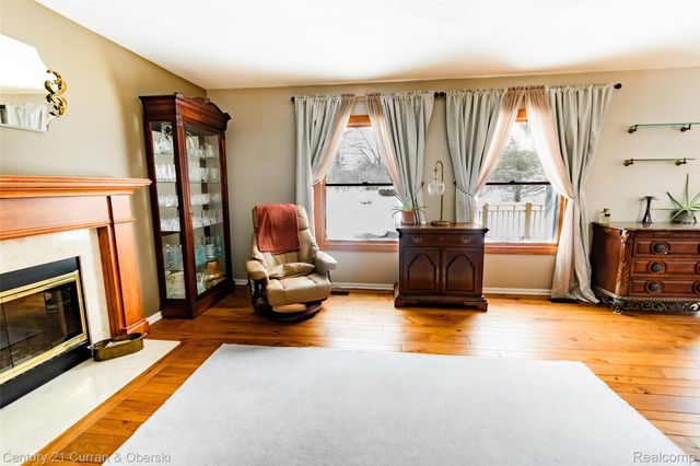 1464 Four Seasons Drive, Hartland Township, MI 48843