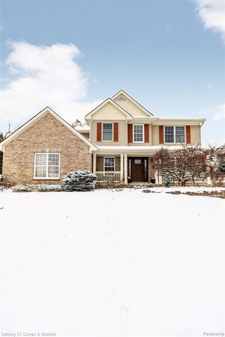 1464 Four Seasons Drive, Hartland Township, MI 48843