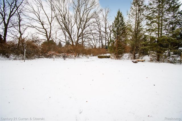 1464 Four Seasons Drive, Hartland Township, MI 48843