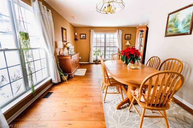 1464 Four Seasons Drive, Hartland Township, MI 48843