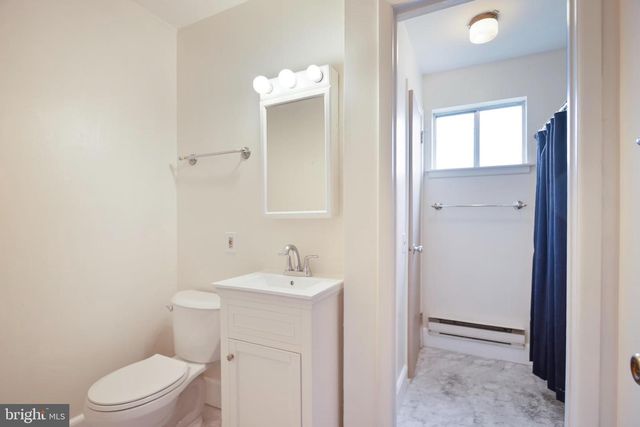 6 LINCOLN CT, Whiting, NJ 08759