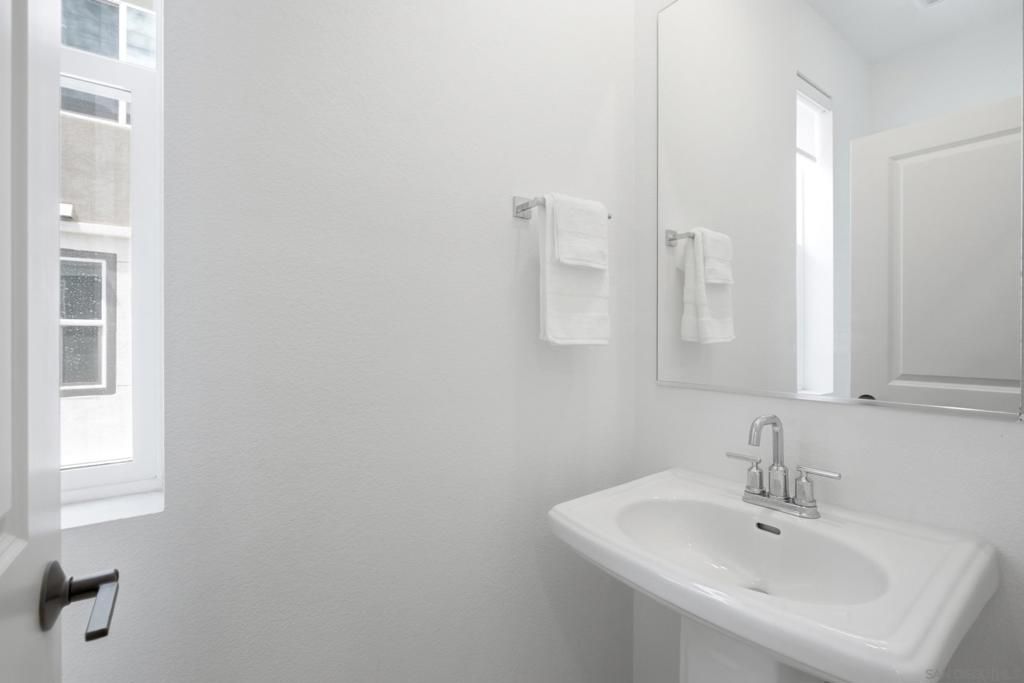 Image 17 of property listing at 14136 Jonah Way, San Diego, CA 92128