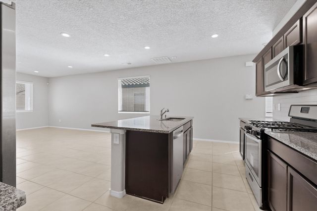 889 Tazanita Loop SE, Albuquerque, NM 87124
