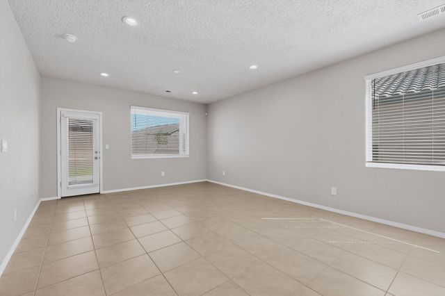 889 Tazanita Loop SE, Albuquerque, NM 87124