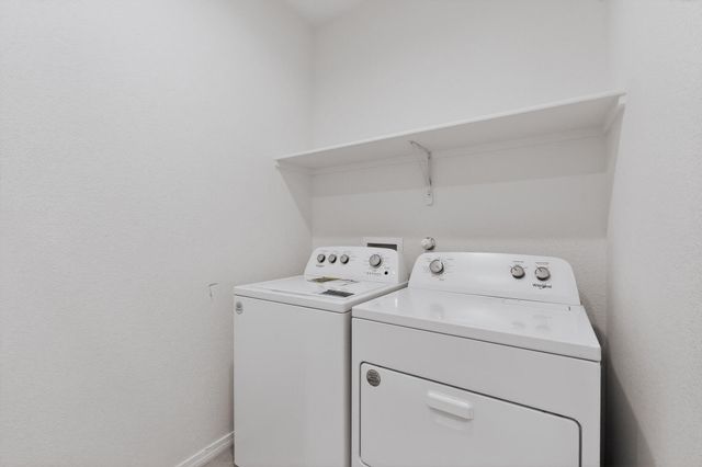 889 Tazanita Loop SE, Albuquerque, NM 87124