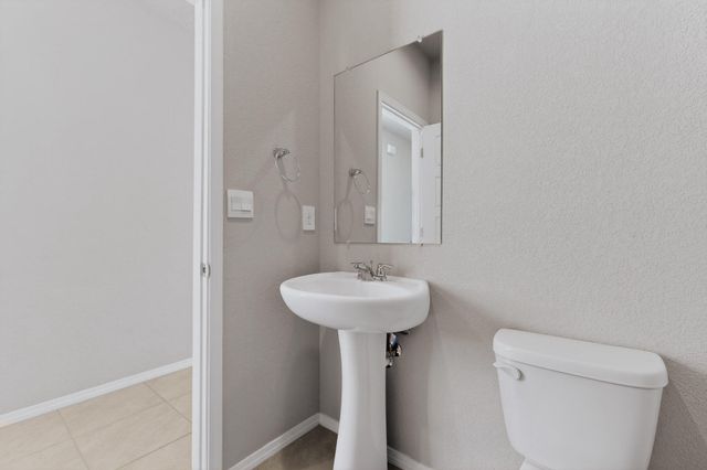 889 Tazanita Loop SE, Albuquerque, NM 87124