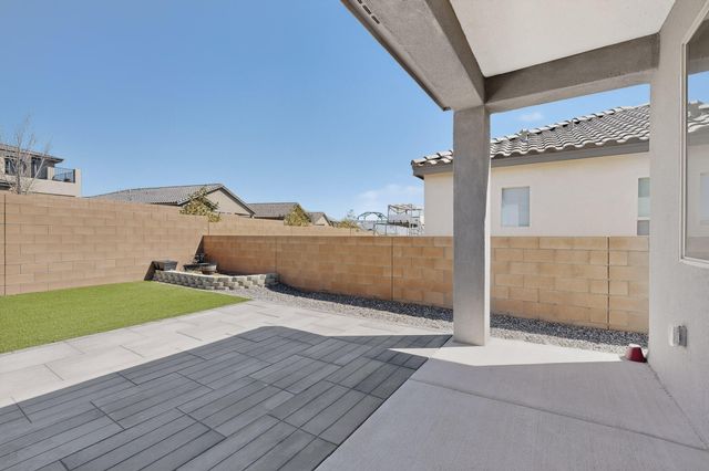 889 Tazanita Loop SE, Albuquerque, NM 87124
