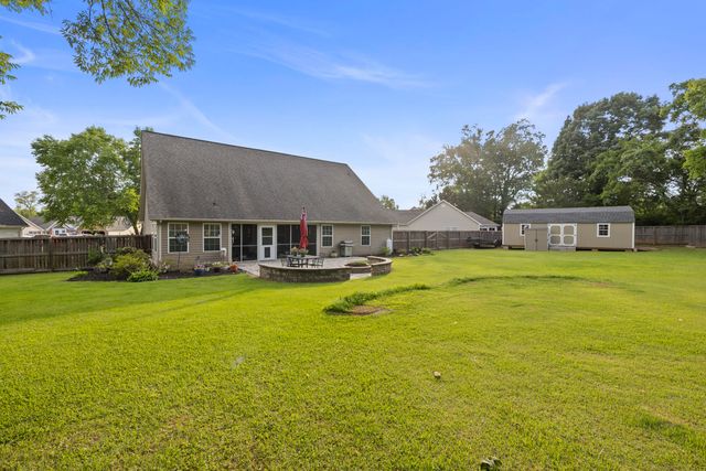 304 Sweet Birch Drive, Rossville, GA 30741