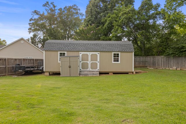 304 Sweet Birch Drive, Rossville, GA 30741