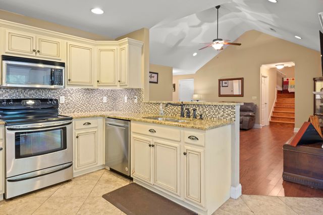 304 Sweet Birch Drive, Rossville, GA 30741