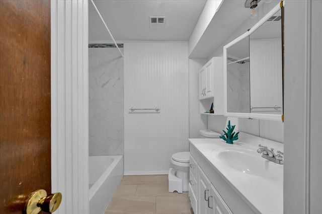 5009 Oak Manor Drive, Oklahoma City, OK 73135