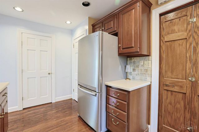 67 Forest Avenue, Wyoming, OH 45215