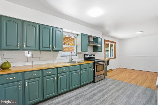 7610 CROOM STATION RD, Upper Marlboro, MD 20772