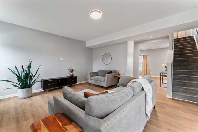 505 Lyndeboro Ct, Nashville, TN 37221