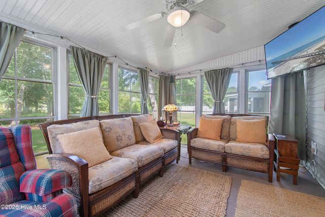 1089 Captains Court, Calabash, NC 28467