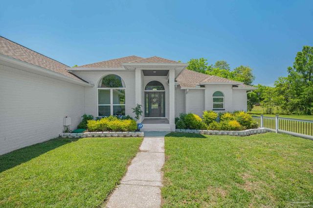 435 Meander Ln, Cantonment, FL 32533