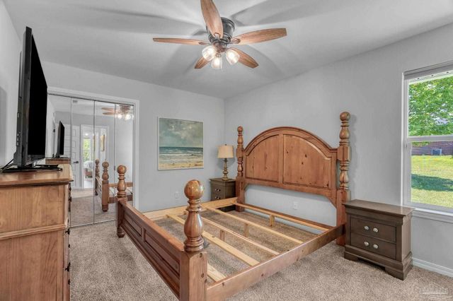 435 Meander Ln, Cantonment, FL 32533