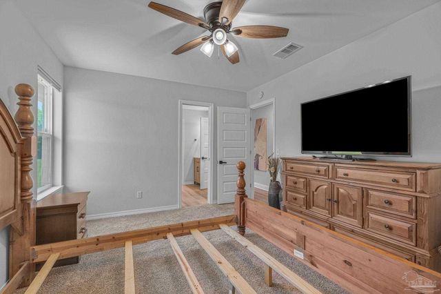 435 Meander Ln, Cantonment, FL 32533
