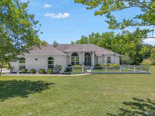 435 Meander Ln, Cantonment, FL 32533