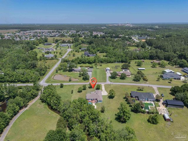 435 Meander Ln, Cantonment, FL 32533