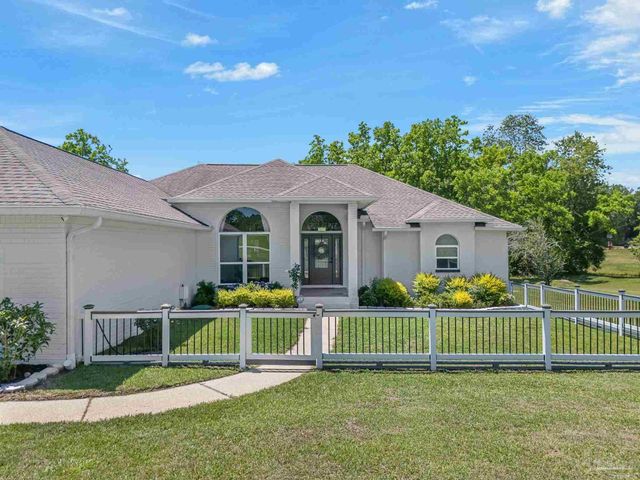 435 Meander Ln, Cantonment, FL 32533