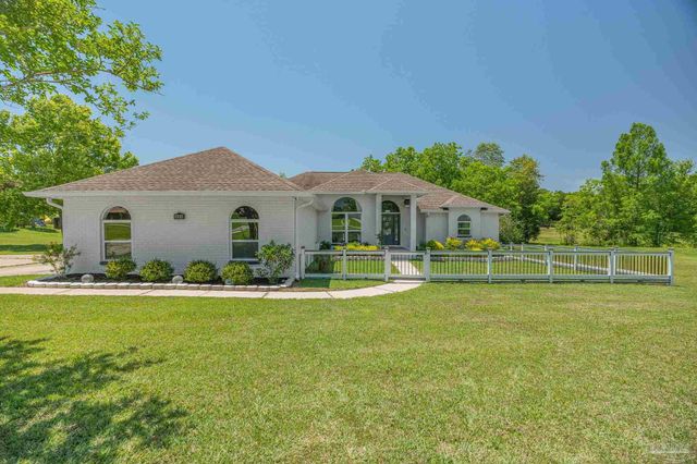 435 Meander Ln, Cantonment, FL 32533