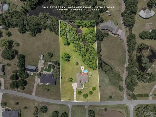 435 Meander Ln, Cantonment, FL 32533