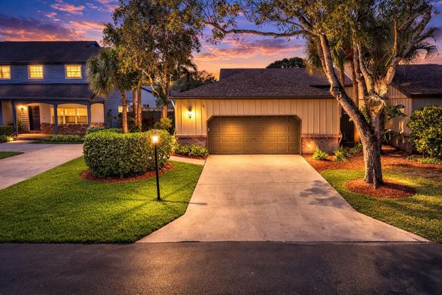 6558 Abbey Road, Parkland, FL 33067