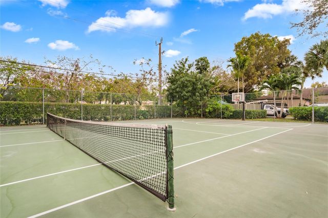 6558 Abbey Road, Parkland, FL 33067