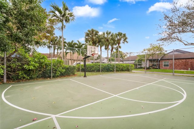 6558 Abbey Road, Parkland, FL 33067