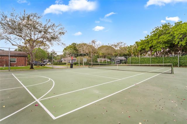 6558 Abbey Road, Parkland, FL 33067