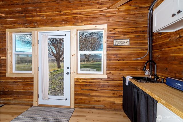 5920 4th Parallel Road, Ellensburg, WA 98926