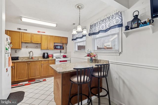 2703 OVERDALE PL, District Heights, MD 20747