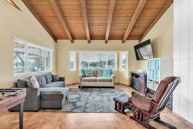 1255 Bermuda Pl, El Cajon, CA 92021