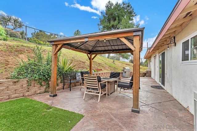 1255 Bermuda Pl, El Cajon, CA 92021