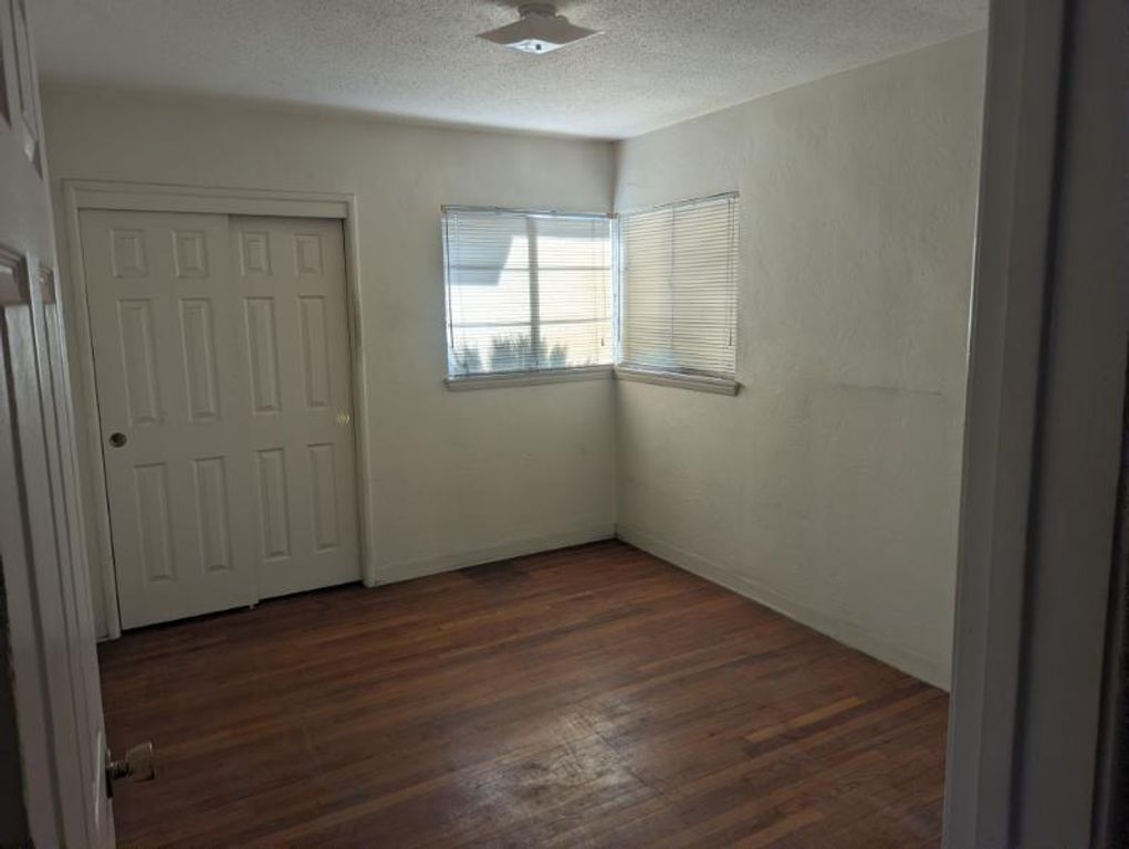 Image 7 of property listing at 3718 N Howard Avenue, Fresno, CA 93726