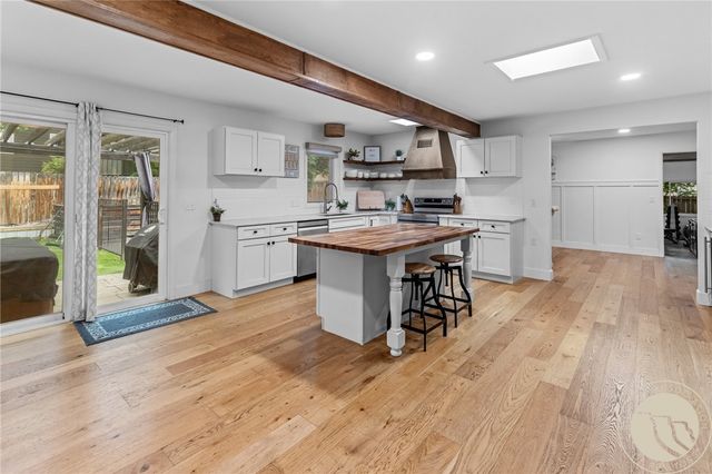 4423 Rimrock Road, Billings, MT 59106