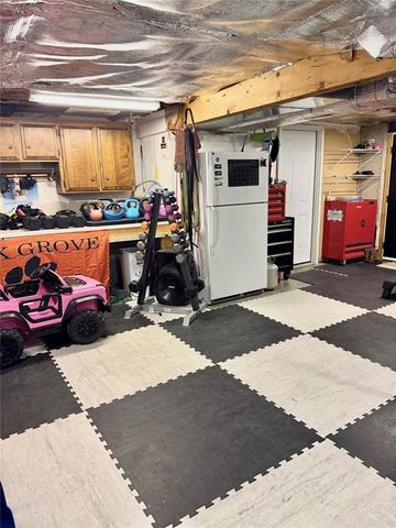 2203 S Owings Street, Oak Grove, MO 64075