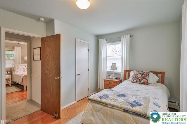 1961 Ravenwood Drive, Bethlehem City, PA 18018