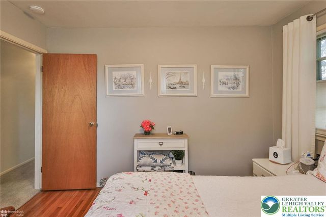 1961 Ravenwood Drive, Bethlehem City, PA 18018